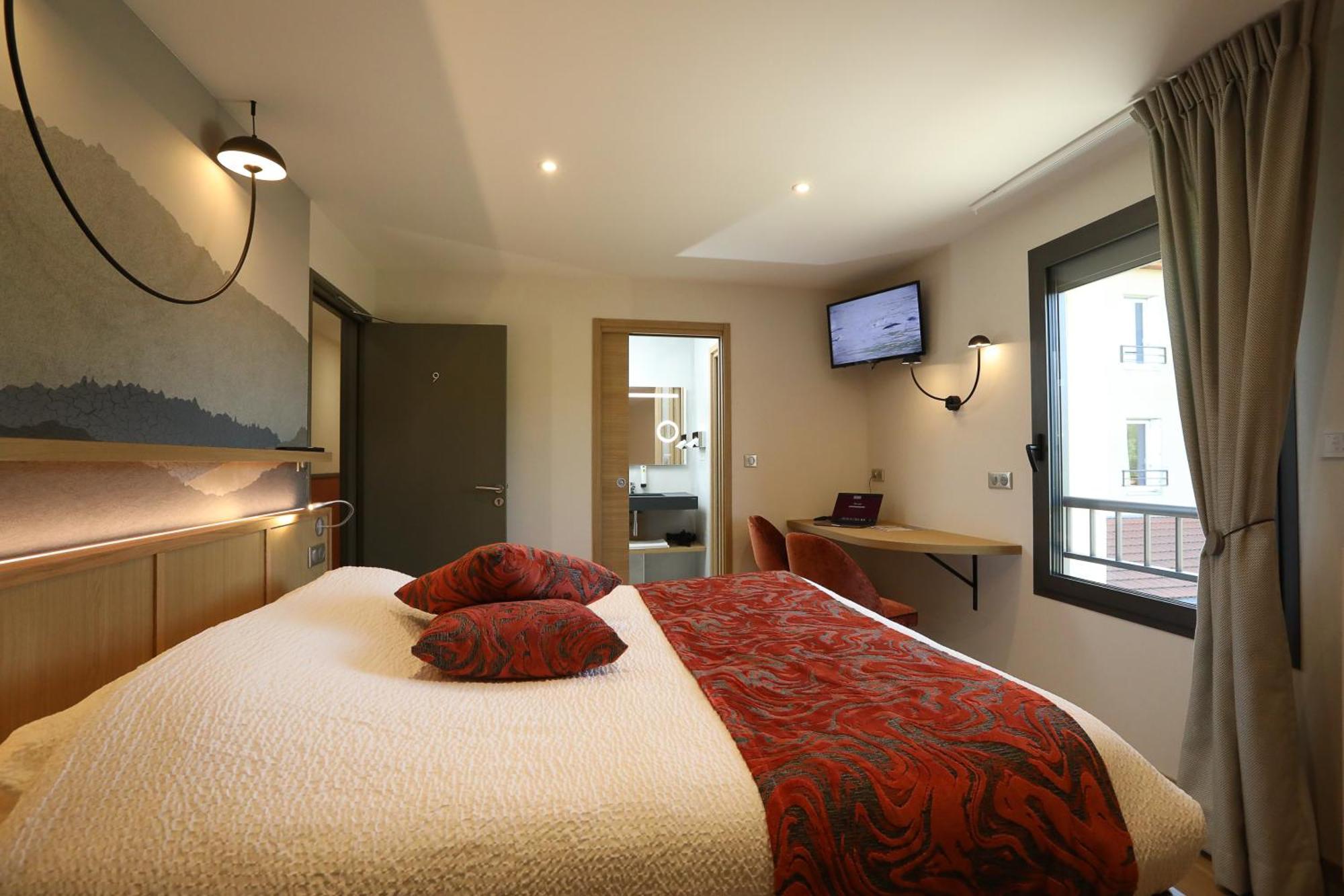 Logis Hotel Spa Restaurant Le Provence Lanarce Luaran gambar