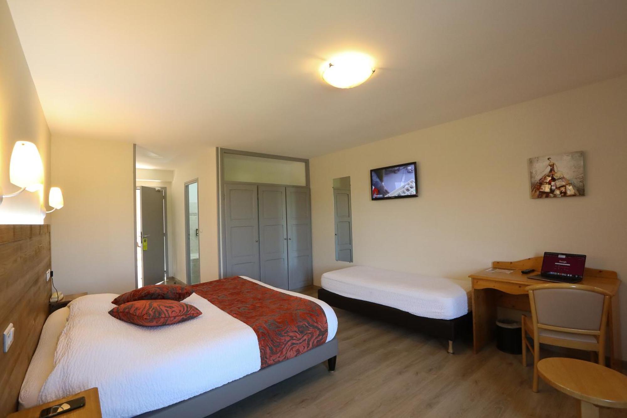 Logis Hotel Spa Restaurant Le Provence Lanarce Luaran gambar