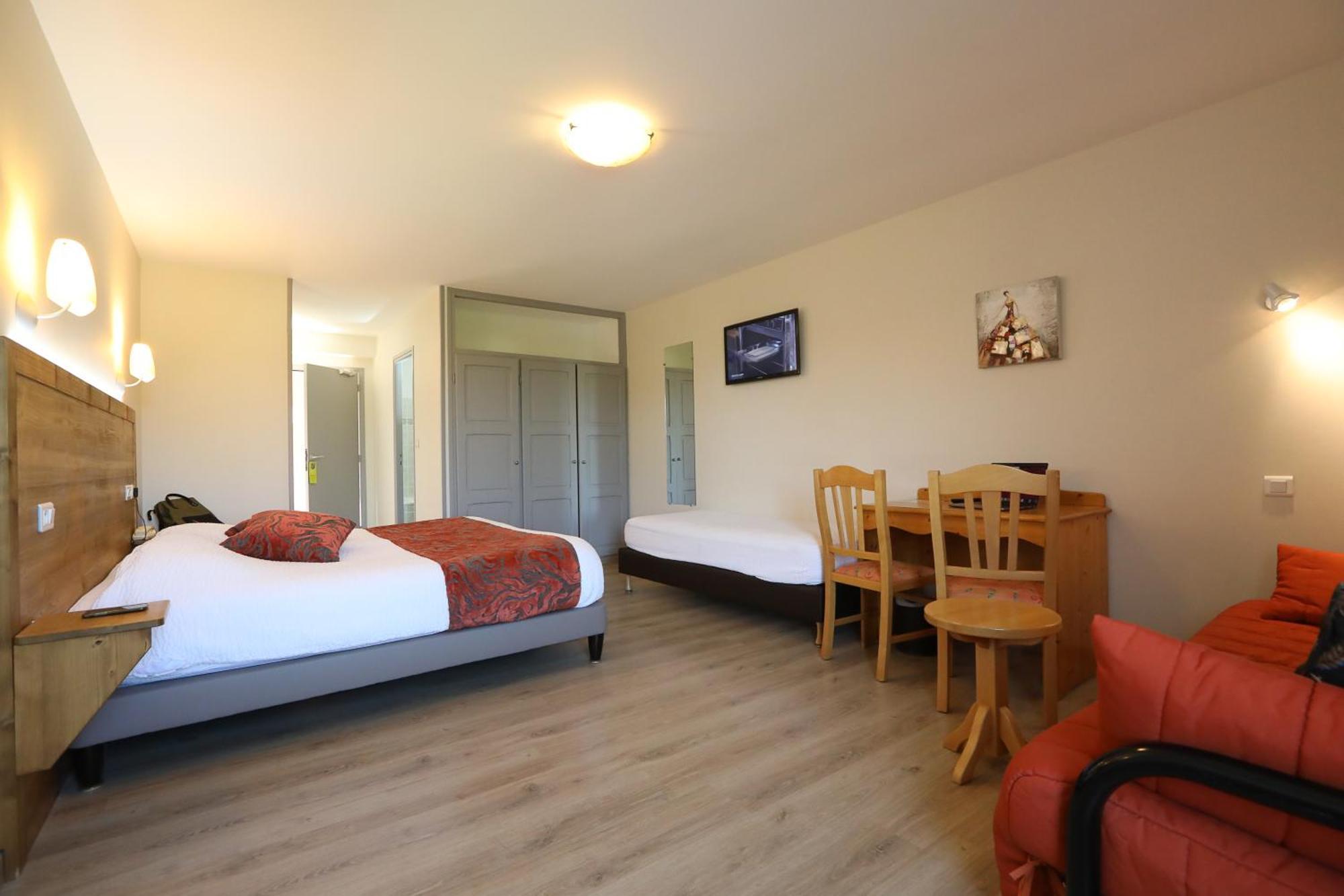 Logis Hotel Spa Restaurant Le Provence Lanarce Luaran gambar
